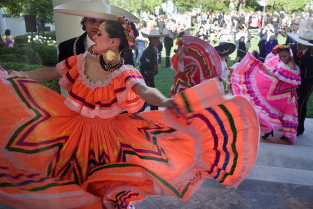 Cinco de Mayo Logo